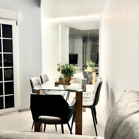 Martina & Playa סנשנשו